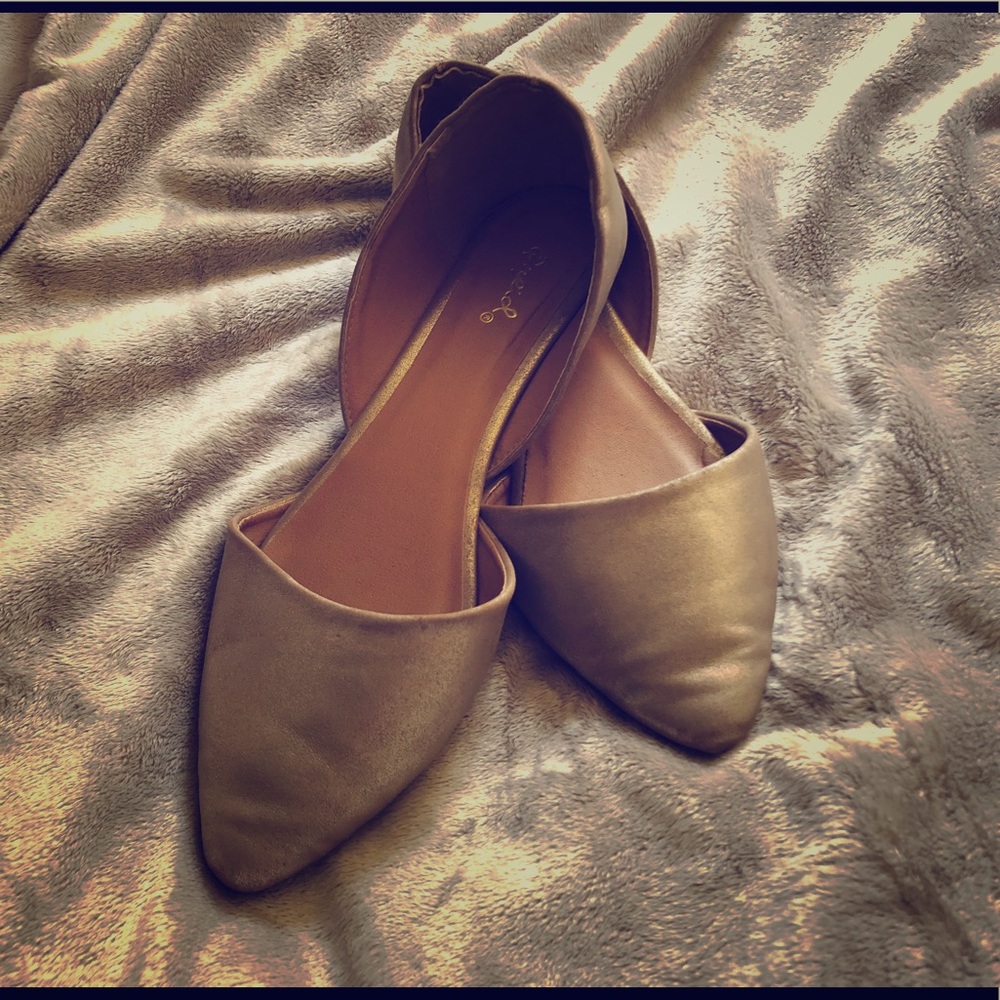 Gold flats
